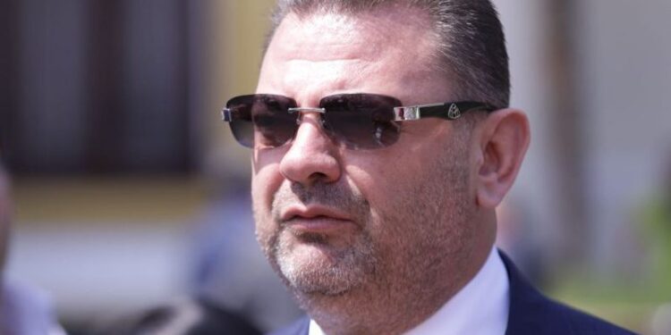 SHBA nuk e do në fletën e votimit, KQZ merr vendimin për Tom Doshin