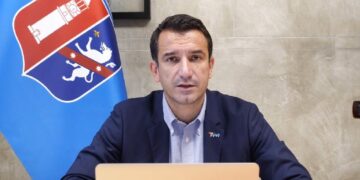 Erion Veliaj: LSI parti qyli, milionerët ziheshin te zyrat e FRD për të marrë pronat e Bashkisë së Tiranës