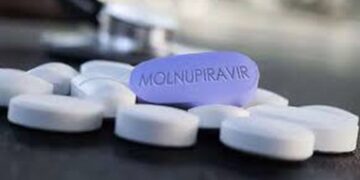 Italia gjen ilaçin kundër Covid! Brenda dy javësh hyn në provë tableta që të shëron nga shtëpia: Molnupiravir mund ti japë fund pandemisë