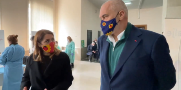 “Deri më tani kemi vaksinuar 50 mijë persona”! Manastirliu zbulon për kë do të përdoren vaksinat Sputnik dhe ka një lajm fantastik