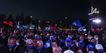 Mjeku në Gjermani bën parashikimin e frikshëm: Fushata e Bashës ishte skandaloze! Një bombë infektive që…