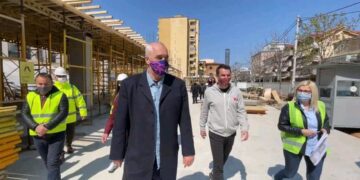 “Shkolla e Ilirit dhe e Fatosit”! Surprizohet kryeministri Rama, shkëmben batutat epike me Veliajn: Zemra lëri këto tani, shyqyr që na doli një Lul që punon!