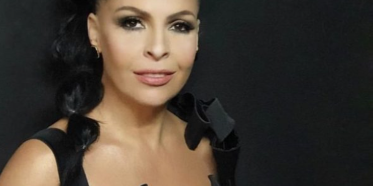 “Kjo plagë na shoqëron akoma”! Rrëqeth Aurela Gaçe: Publikon videon dhe jep mesazhin prekës për tragjedinë që përloti gjithë shqiptarët