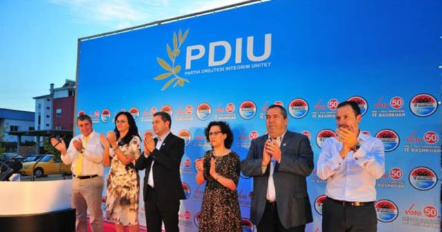 Zoti Idrizi, gjaku çam nuk bëhet ujë duke bashkuar votat me ata që mohojnë ekzistencën tonë!