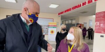 Rama: Do ta dyndim Shqipërinë me vaksina! Për pak ditë do të sjellim një mal me doza