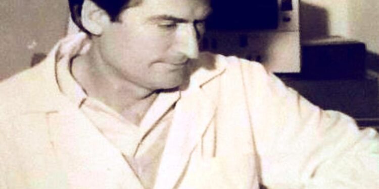 “Enver-Hitler, poshtë Nexhmia”! Sekretari i PPSH i asaj kohe Sali Berisha kujton: Revolta e Kavajës drodhi themelet e diktaturës