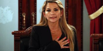 “Djalli me fytyrë engjëlli”: Presidentja arrestohet për “grusht shteti”