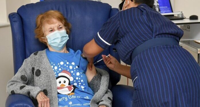 Publikohen të dhënat: Tre muajt e fundit Britania e Madhe ka vaksinuar mbi 20 milionë qytetarë