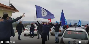 VIDEO/ Izraelitët i japin Bashës skemën e vitit 2017 duke e bërë qesharak: Përkrahësit do të të presin rrugën me flamuj dhe ti del nga makina për t’i përshëndetur i surprizuar