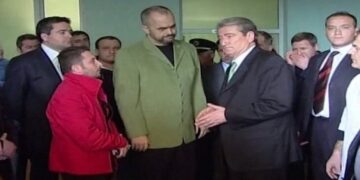 13 vjet nga tragjedia! Pakti për Gërdecin: Mesazhi i dorës së Edi Ramës mbi shpatullat e Berishës