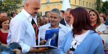 Doktor Halim Kosova: Luli më vendosi sekretarin e Albana Vokshit për mjeksinë! Gati të ndërroj ekip politik për të kontribuar për shëndetësinë, kaloj dhe me PS nëse më fton Edi Rama