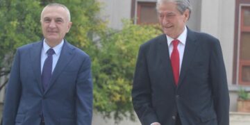 Kujtesë zgjedhësve për atë çfarë përfaqësojnë Sali Berisha dhe Ilir Meta