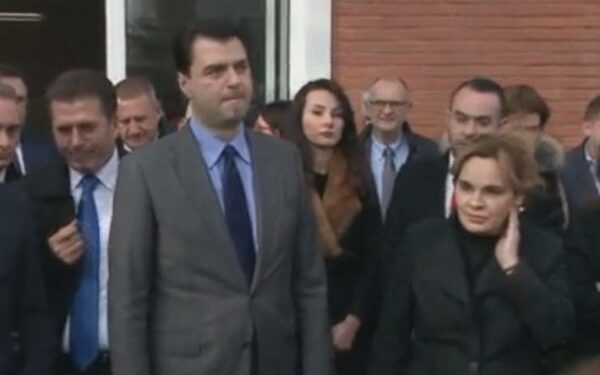 “Të fyerit” nga Edi Rama, humbën një rast të dukeshin njerëz normalë