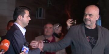 Po vjen prapë nata e “thikave të gjata”