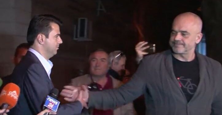 Po vjen prapë nata e “thikave të gjata”