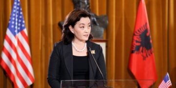 Yuri Kim: 3 persona janë shpallur ‘non grata’ nga SHBA. Disa kandidatë mund të skualifikohen