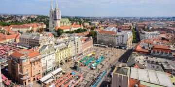 Gazetarja kroate: Një vit pas tërmetit në Zagreb, rindërtimi ende nuk ka nisur (ndryshe nga Shqipëria)