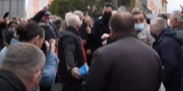“I shtruan sheqer kur erdhi në Lezhë”! Rama ironi me Bashën: Rrapushi i ri i veshur dhe i zbukuruar si dhëndër, Meta e Berisha shkesët