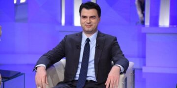 Arsyet përse PD ka hapur thesin, trarët dhe faturat për votat “politikisht të dëshpëruara”