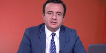 Berat Buzhala: Pasi u vaksinua vetë, Albin Kurti kërkon të rifusë Kosovën në zgjedhje në mes të pandemisë, për të garantuar pushtetin