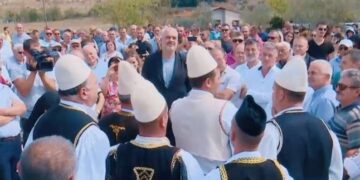 Po zbulojmë një copë parajse të Shqipërisë! Rama inspekton punimet në rrugën e Lumit të Vlorës: Do të zhvillojë turizimin