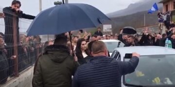 Paramilitarët e Mziut ndaluan punonjësen e postës në Dibër:  Nën hetim për dy raste kandidati i PD-së Luan Haka dhe katër mbështetësit e tij