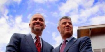 Rama letër me dhimbje Hashim Thaçit në ditën e parë të lindjes…në errësirë : Nuk e di a më lexon dhe nuk di as si je e si shkojnë ditët e tua