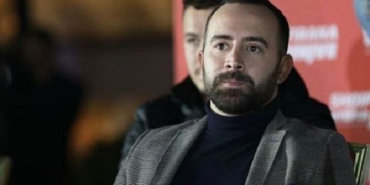 Shpallet në kërkim kandidati për deputet i LSI, u filmua duke dhënë para për vota