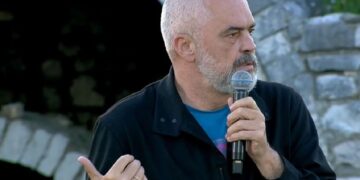 “Me këtë opozitë rroj 1500 vjet”! Rama tregon kundërshtarin më të madh dhe paralajmëron: Kam foto të tjera, do i shikoni…