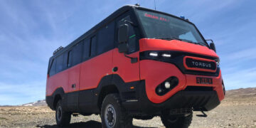 ”Torsus Praetorian” autobusi që shkon kudo në të gjitha kushtet