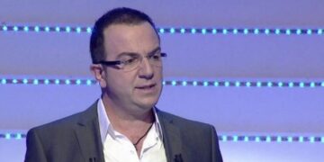 Historia që i përloti të gjithë! Gruaja kërkonte nënën biologjike, por zbulon të vërtetën tronditëse në mes të emisionit, ndërhyn Ardit Gjebrea: Ishte shumë e vështirë…