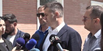 Ibsen Elezi gozhdon Bashën dhe zbardh skenaret kundra demokratëve: Ky ishte një mashtrim i rëndë! Ja 8 “pislliqet” që u  bëri kreu i PD-së  demokratëve të Kukësit!