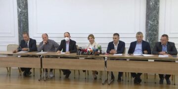 Grupi i Berishës në alarm nga bashkëqeverisja PD-PS, nisin sulmet e kërcënimet ndaj Bashës, statuti i PD u prish planet e shkarkimit