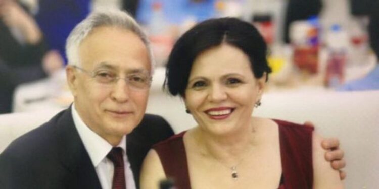 Jakup Krasniqi nga Haga përlot rrjetin me letrën prekëse që i ka dërguar të shoqes për ditëlindje: E vështirë qenka të festoj larg teje, por ti festo e gëzo me fëmijët tanë
