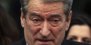 Si u strehua dhe u mjekua, në shtëpine time, gazetari Bardhok Lala, kur u masakrua nga SHIKU berishian