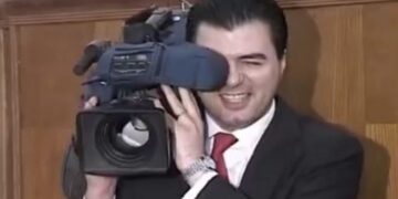 “Nëse Basha do të ftohet nga SPAK, atëherë mund të zbulohen të gjitha”! Frrok Çupi tregon lëvizjen strategjike që do të shpëtonte PD-në: Përndryshe këta do të bëhen copë brenda për brenda!