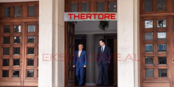 Ilir, o im vëlla! Më jep hanxharin hua, ta shkrijë Ramën me gjithçka!