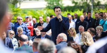 A do të “ngrijë” sërish Lulzim Basha, para garës në PD?
