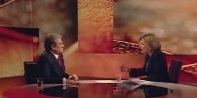 VIDEO/ Duke belbëzuar para gazetares së BBC, ja si Berisha “lau duart” me Gërdecin: Vendimin e mori Mediu, baxhanakun nuk e njihja!