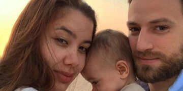 Shock-u në Greqi: Rrëfimi i burrit pilot se si grabitësit i vranë gruan…me foshnjën në krah