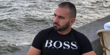 Ekzekutohet me breshëri plumbash biznesmeni shqiptar në mes të Shkupit, ndërron jetë edhe kushëriri i tij 22-vjeçar