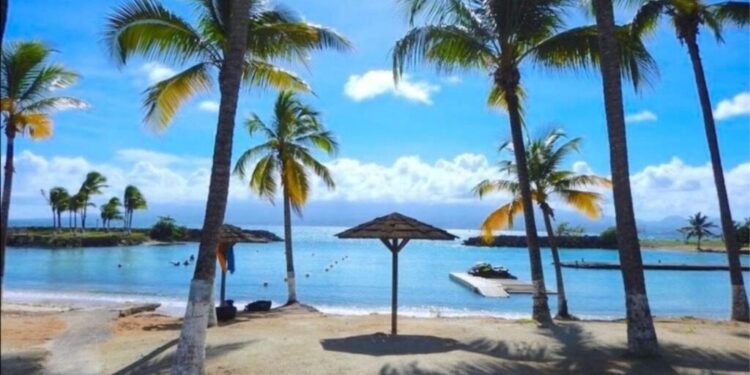 Ishulli në Karaibe “parajsa” e parë e Bitcoin në botë