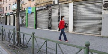Raporti i KE: Shqipëria e dyta në rajon që e kaloi më lehtë krizën pandemike në 2020