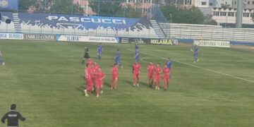 Partizani fiton supersfidën e titullit. Laçi trondit Tiranën, Vllaznia nuk dorëzohet