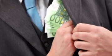 Zoti Rama, email-et impresionuese… me “bedelat” në administratë depresionuese