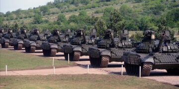 Rusia armatos Serbinë, i dhuron ushtrisë serbe 30 tanke dhe 30 makina të blinduara
