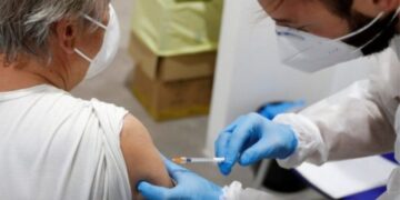 Kroacia i dhuron Shqipërisë dhe Maqedonisë së Veriut 20 mijë vaksina kundër Covid