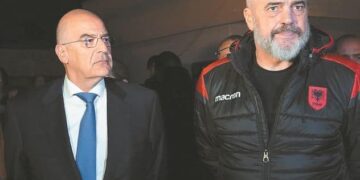 Ministrit i jashtëm grek Dendias shqiptarë, i biri Spiro Dedes ish Kryetarit të Dhomës së Tregëtisë së Korfuzit, nga Iliazi i Himarës”