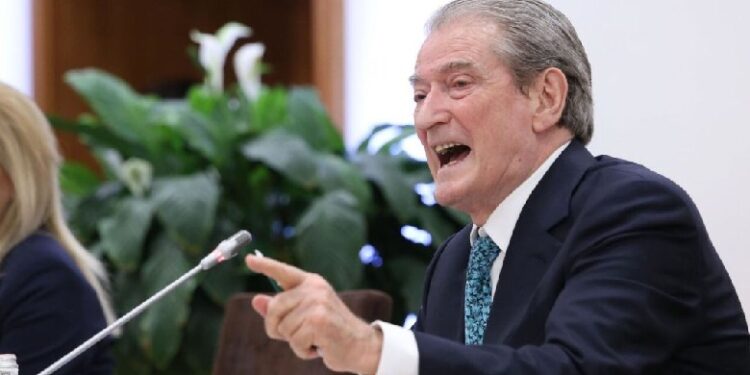 “Kurrë mos thuaj kurrë…Never say never”! Berisha tentativë për të marrë drejtimin e PD-së “de jure” se “de fakto” e ka!