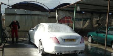 Ngjarje e rëndë në Tiranë! 20-vjeçari punonte në lavazhin e vëllait: Bie në kontant me rrymën elektrike dhe ndërron jetë